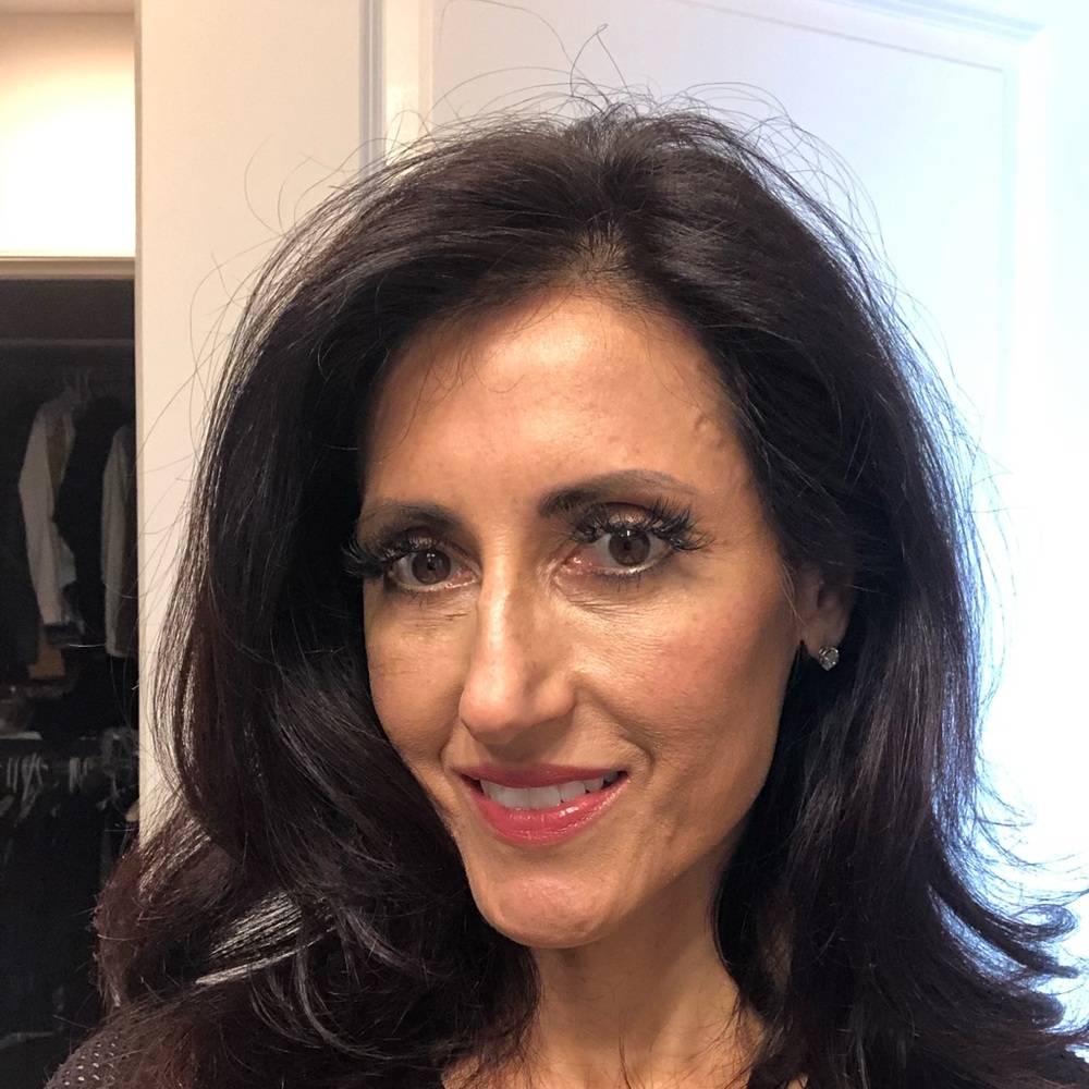 Meet your Posher, Leeann